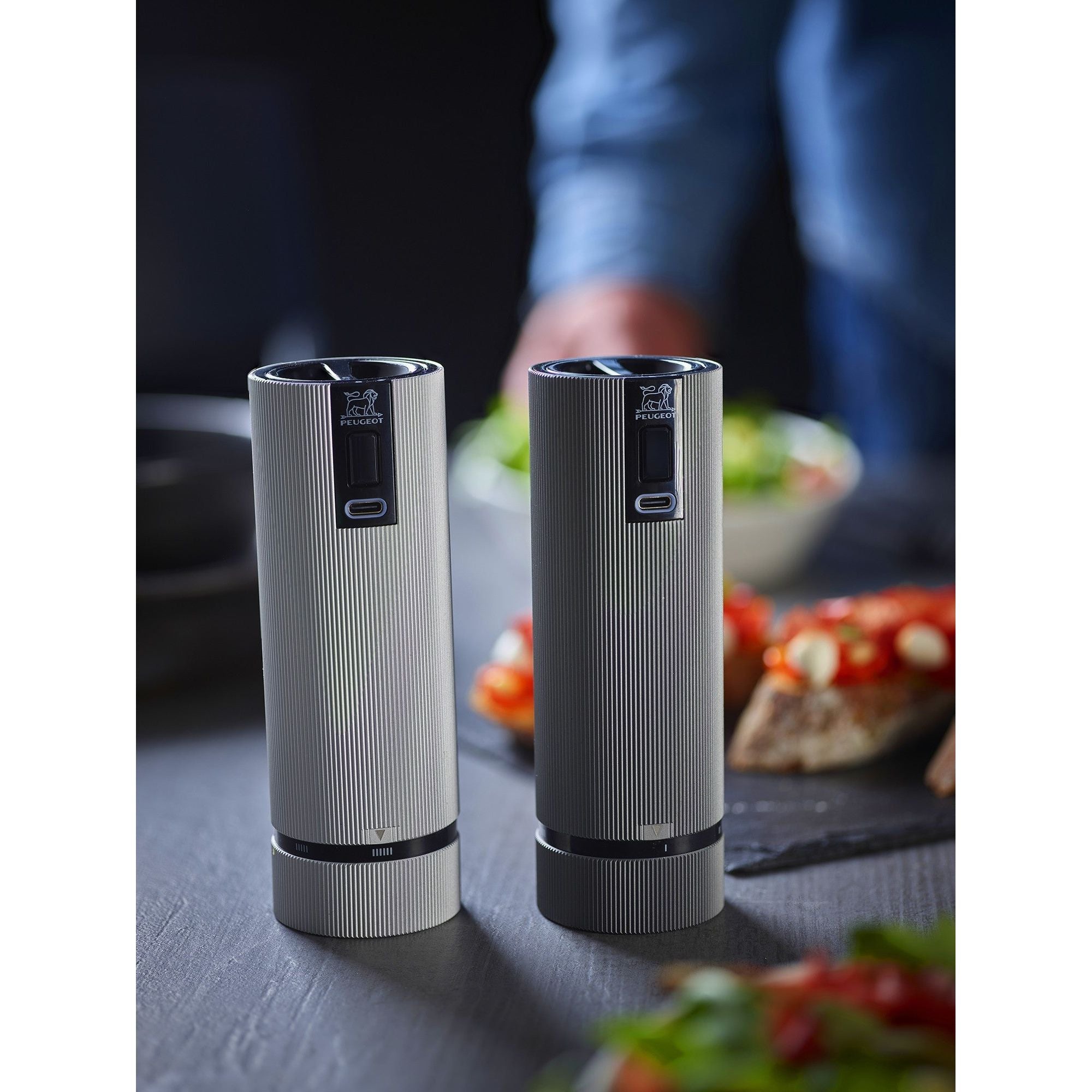 Coffret de 2 moulins à sel et poivre électriques "Line" - Peugeot - Peugeot - Moulin à poivre, sel, et épices - - La Guilde Culinaire