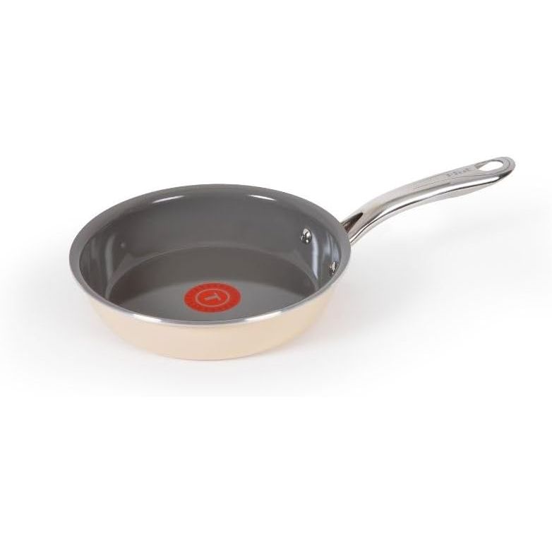 Poêle à frire antiadhésive en céramique 20 cm / 7.9 po - T-fal - Poêle - C4720274/2100131724 - La Guilde Culinaire