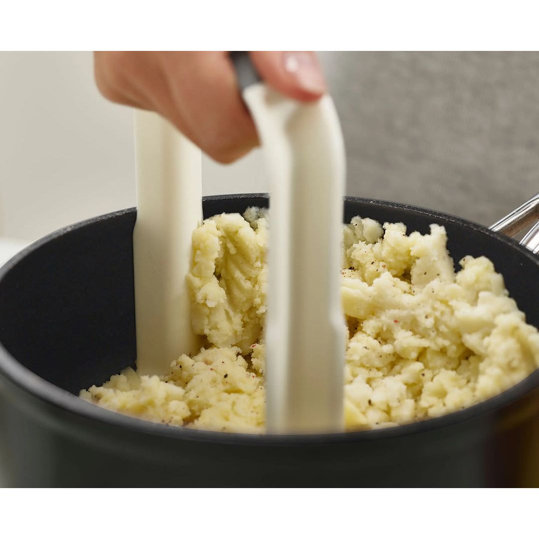 Presse-purée ergonomique Easy-Mash - Joseph Joseph - Presse-purée - - La Guilde Culinaire