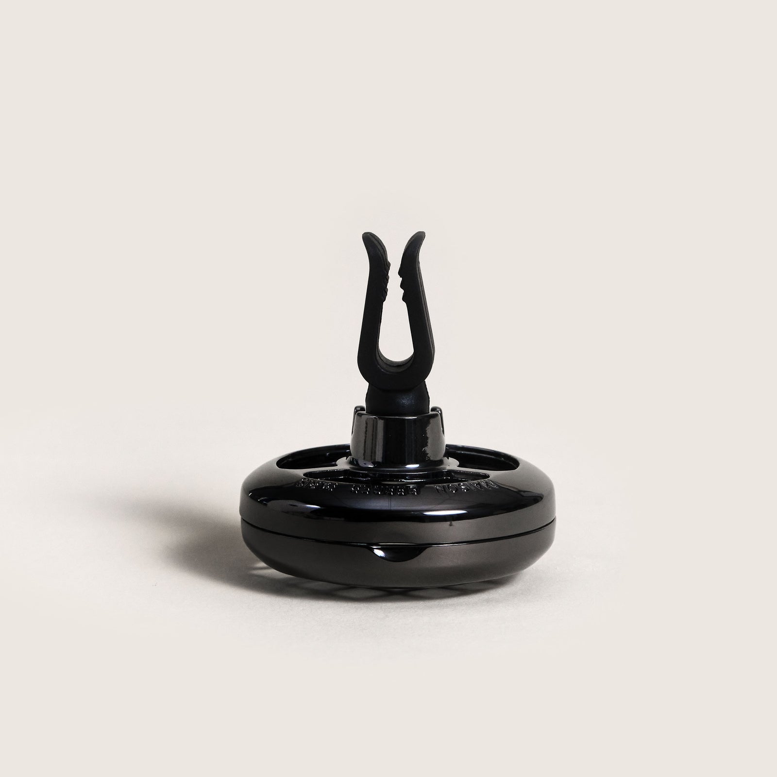 Diffuseur voiture Résonance Gun Métal * - Maison Berger Paris - Diffuseur de voiture - - La Guilde Culinaire