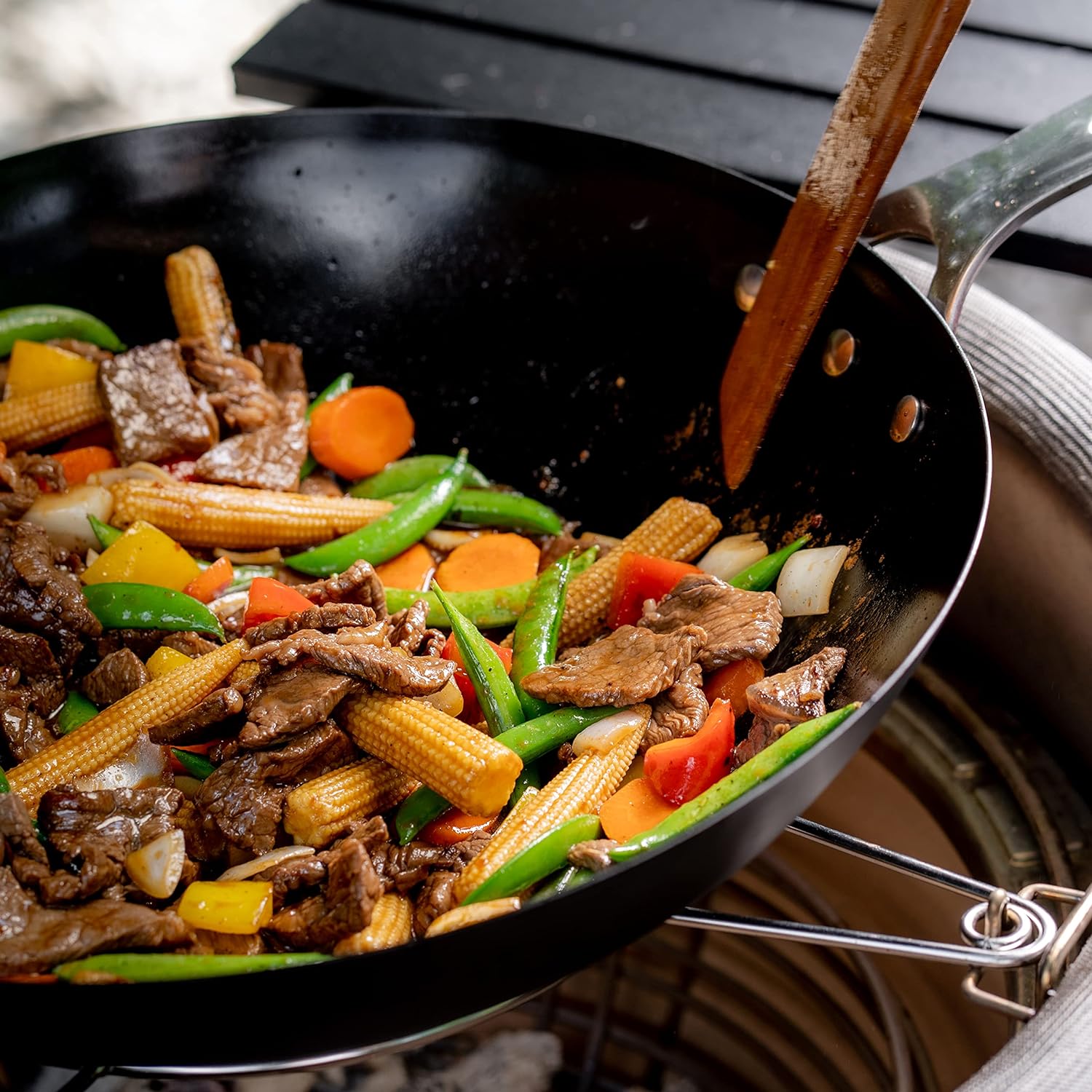 Wok en acier ordinaire Karbon Steel - KamadoJoe - Kamado Joe - Wok - - La Guilde Culinaire