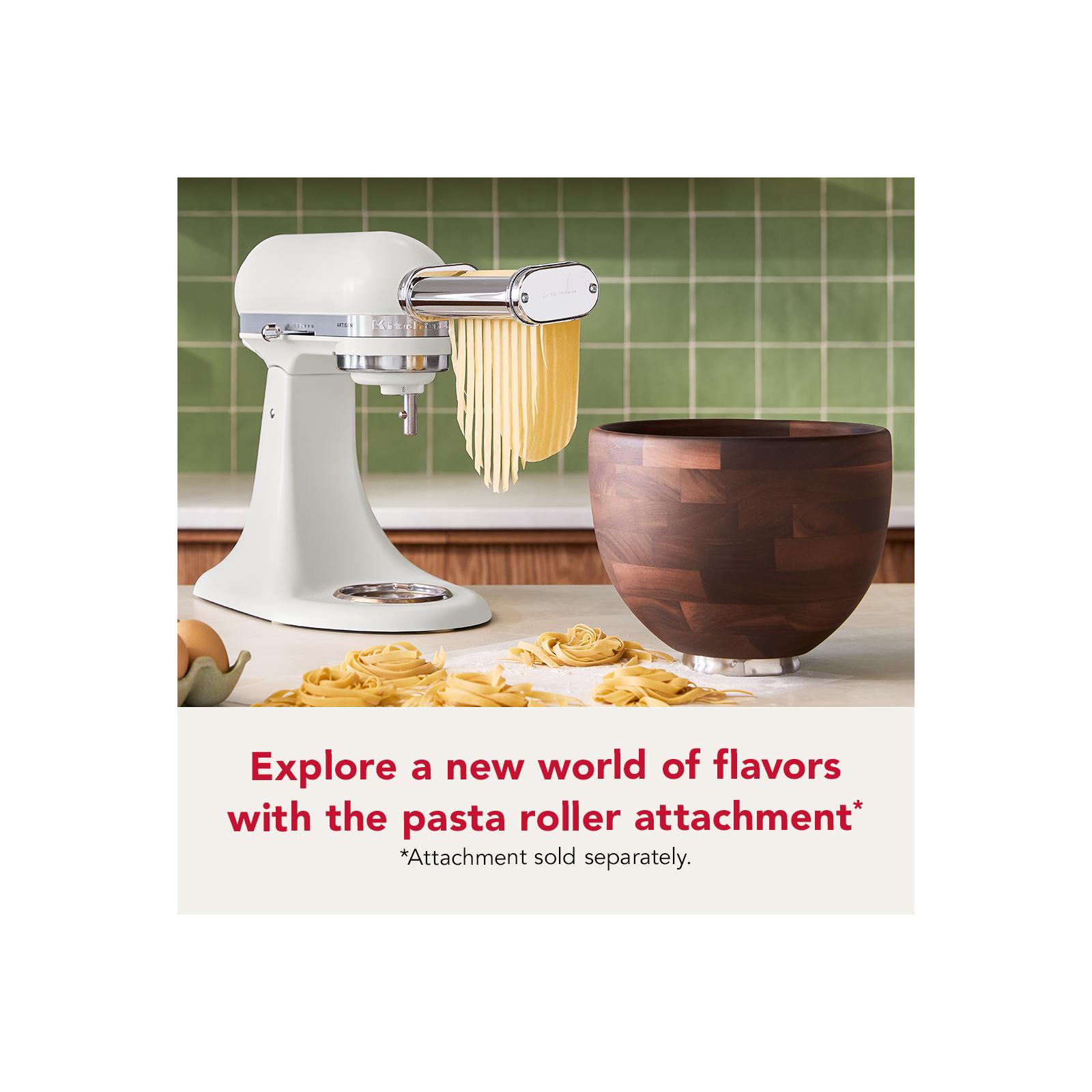 Batteur sur socle à tête inclinable de la série Artisan KitchenAid de 5 pintes avec bol en bois de noyer - Kitchenaid - Batteur sur socle - - La Guilde Culinaire