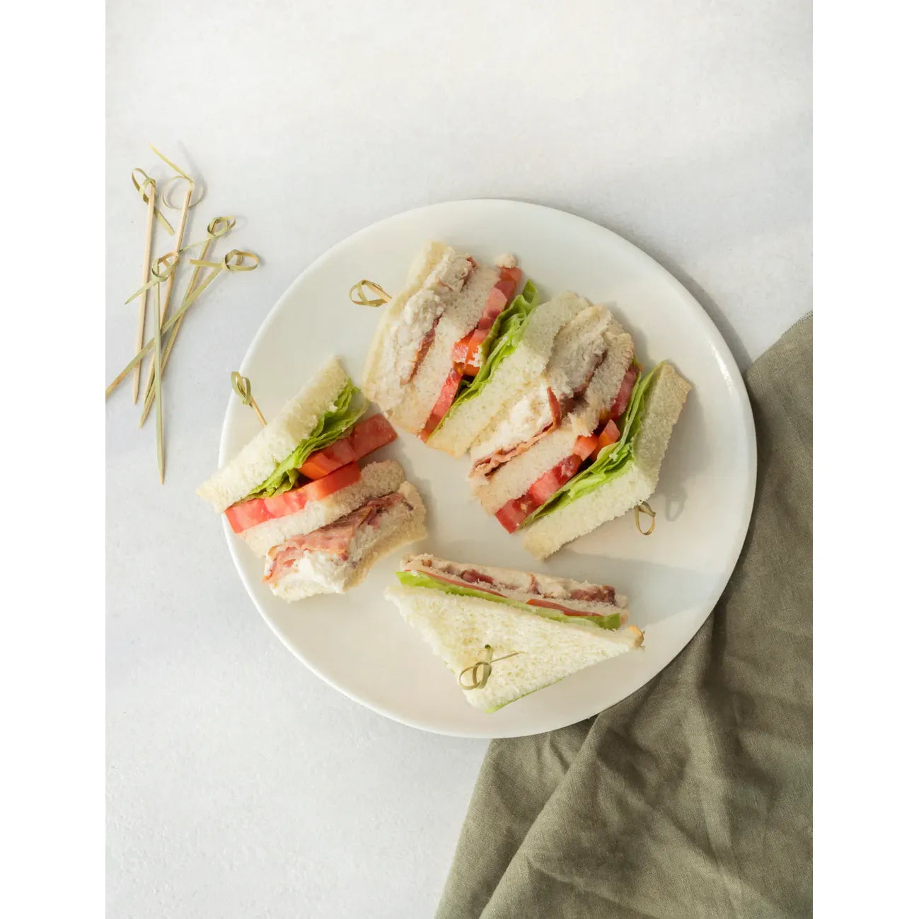 Trois fois par jour : Tes premières recettes ! - Cardinal Ed. - Livre de cuisine - - La Guilde Culinaire