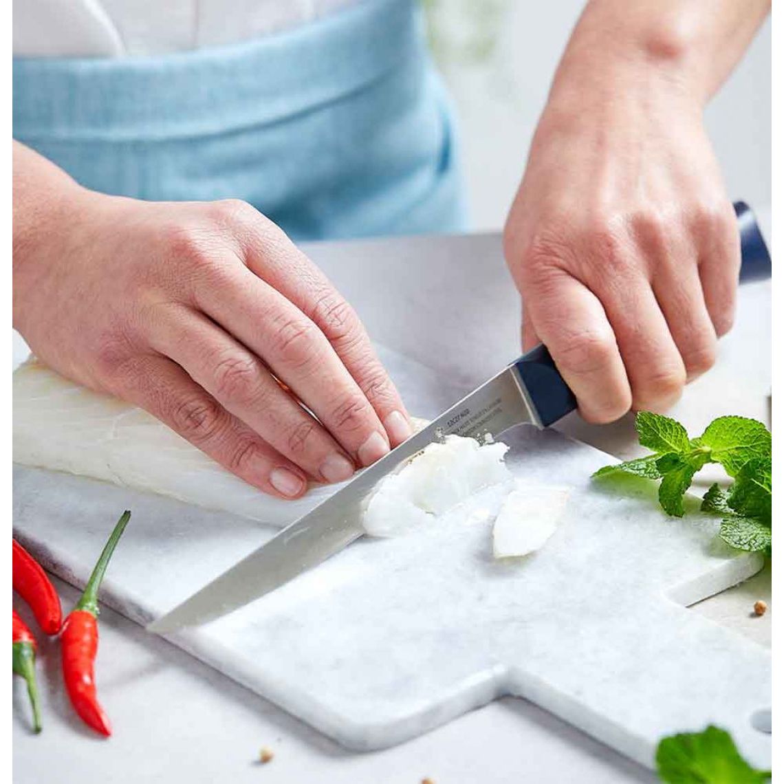 Opinel - N°221 Couteau Effilé Intempora - Opinel - Couteau à filet - - La Guilde Culinaire