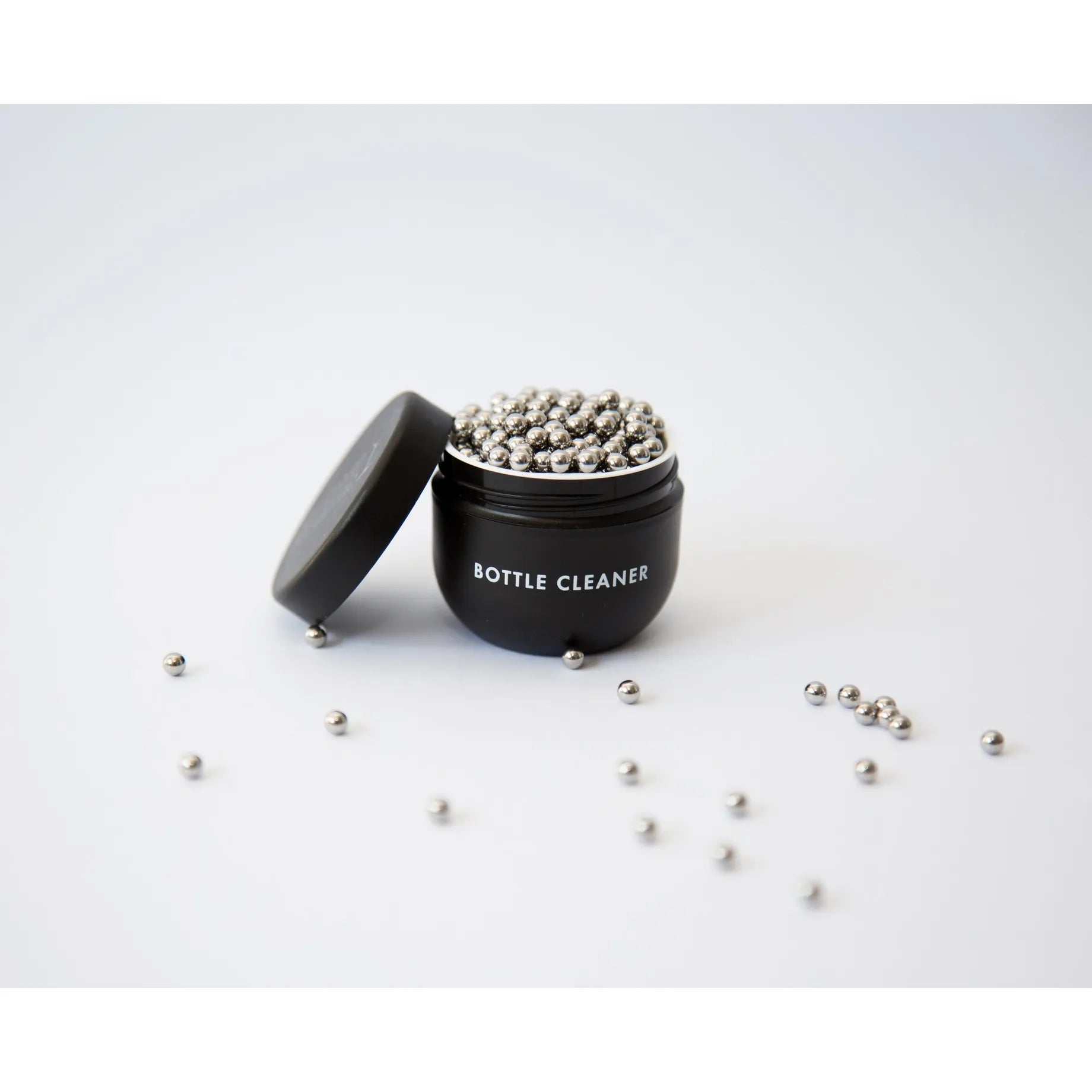 Perles Nettoyantes pour Carafe - Riedel - Brosse de nettoyage - - La Guilde Culinaire