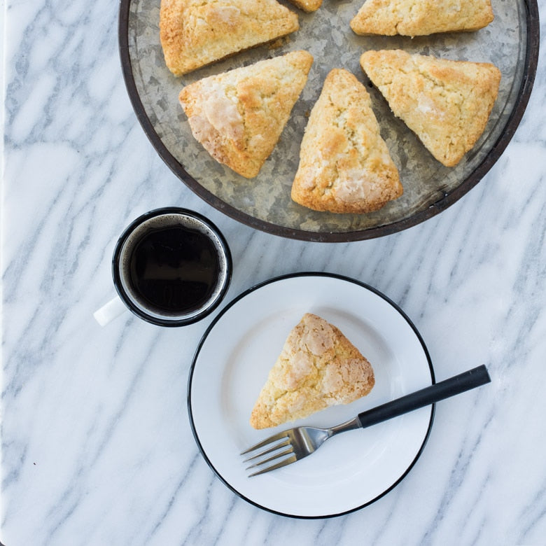 Moule à scones écossais et pain de maïs - Nordic Ware - Moule à pâtisserie - - La Guilde Culinaire