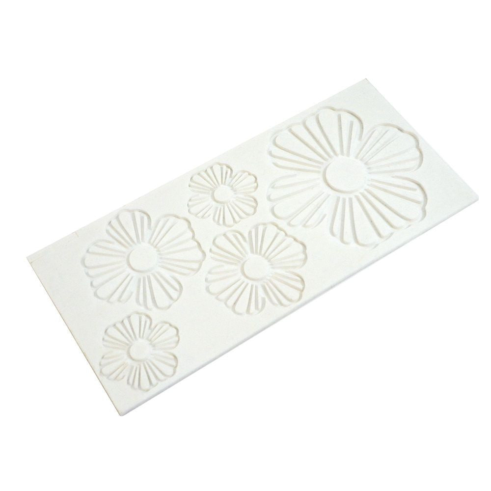 Tapis silicone pour tuiles à motifs fleurs - Scrapcooking - Tapis de pâtisserie - - La Guilde Culinaire