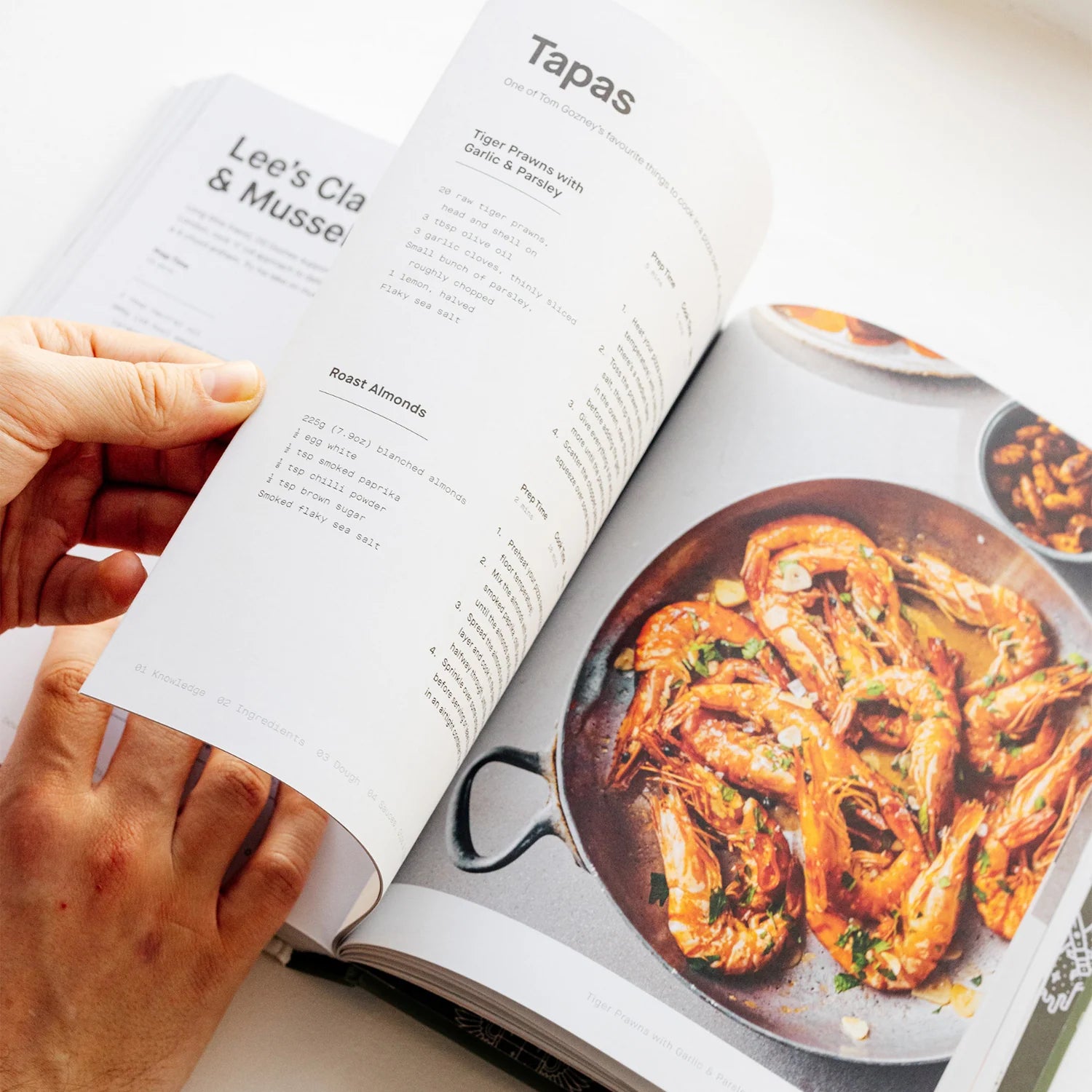 Livre de recettes Gozney : « Pizza Volume 01 Cookbook » (anglais uniquement) - Gozney - Livre - - La Guilde Culinaire