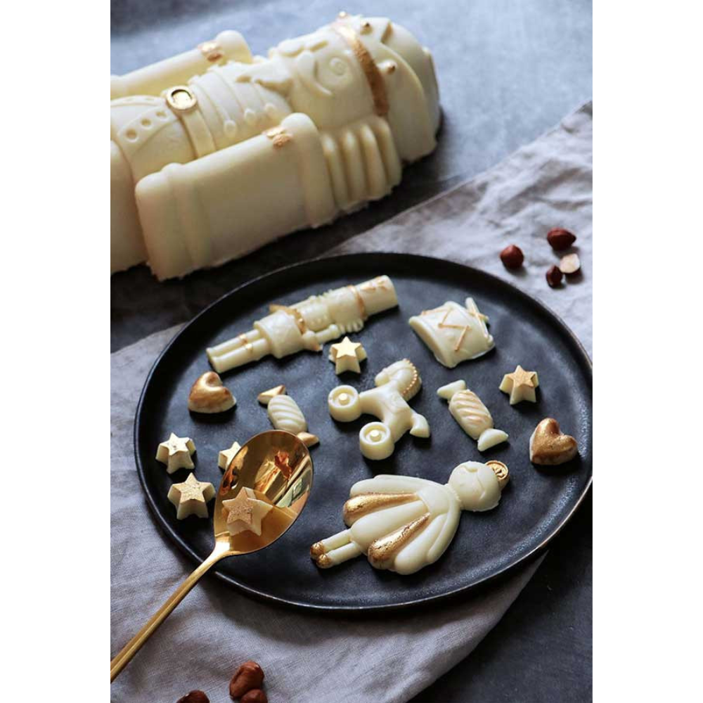 Moule silicone Casse-Noisette    - Scrapcooking - Moule à bûche -  - La Guilde Culinaire