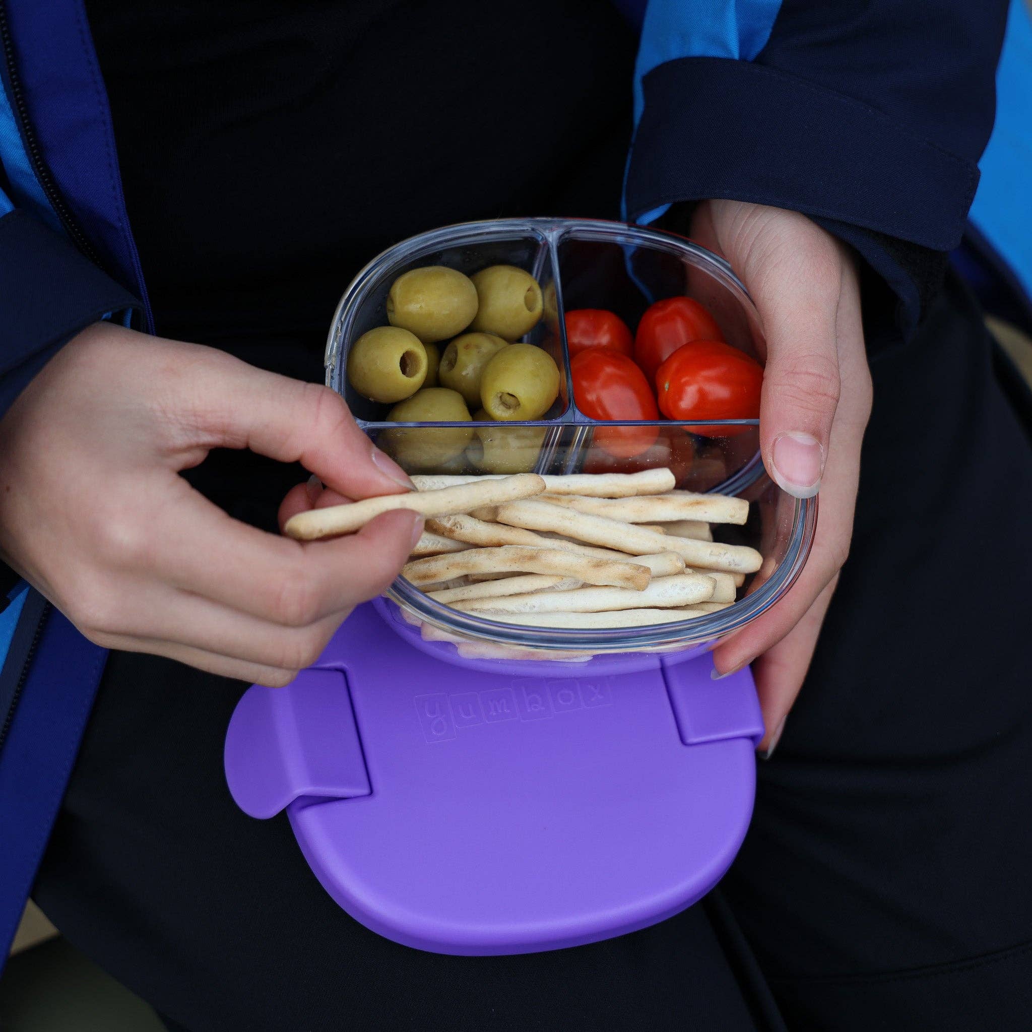 Bol à collations compact et étanche à 3 compartiments - Yumbox - Boîte à repas - - La Guilde Culinaire