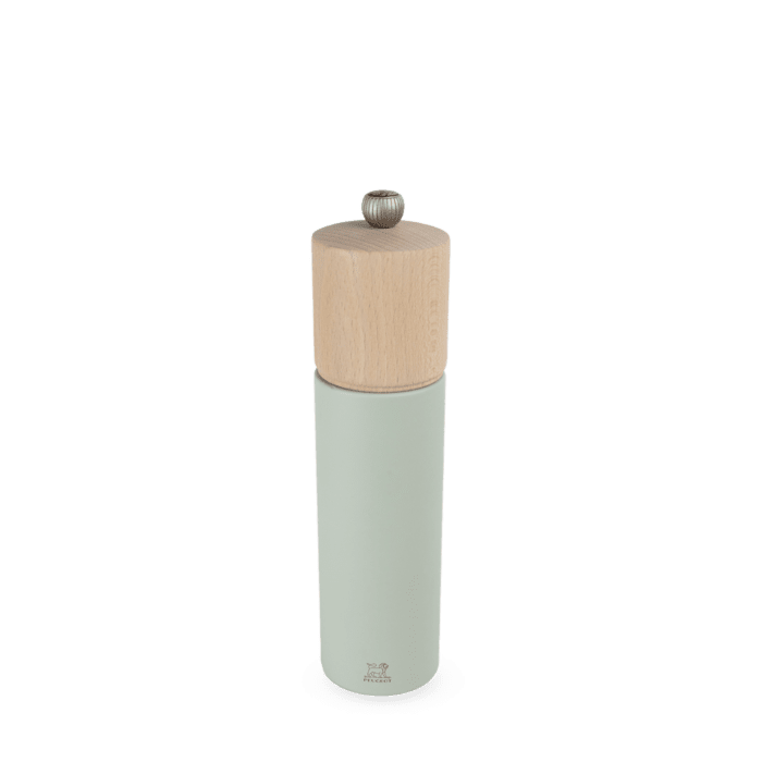 Moulin à sel manuel en bois, 21 cm - 8 po Vert sauge - Peugeot - Moulin à sel - 44329 - La Guilde Culinaire