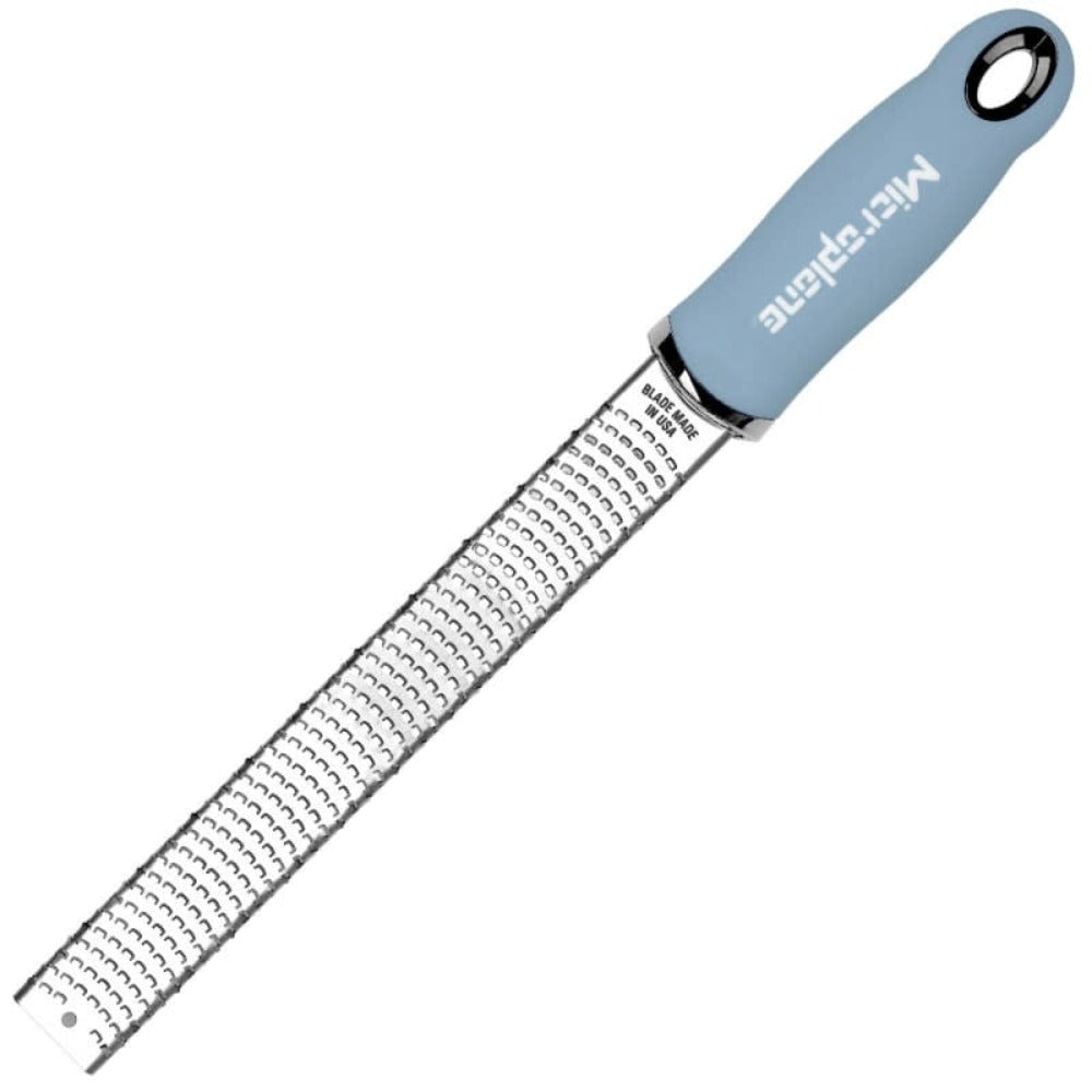 Zesteur-Râpe - Série Premium Classic (Bleu Nuage), Microplane    - Microplane - Râpe et zesteur -  - La Guilde Culinaire