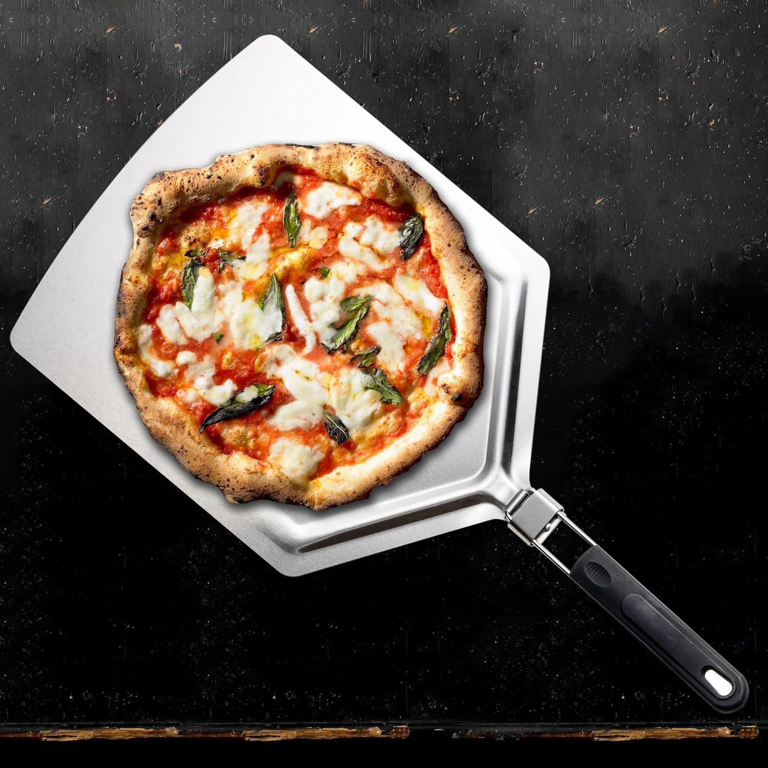 Pelle à pizza en métal avec manche rabattable, Outset XL Foxrun    - Outset - Pelle à pizza -  - La Guilde Culinaire