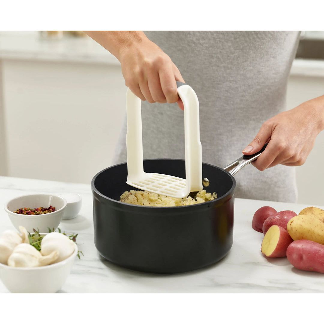 Presse-purée ergonomique Easy-Mash    - Joseph Joseph - Presse-purée -  - La Guilde Culinaire