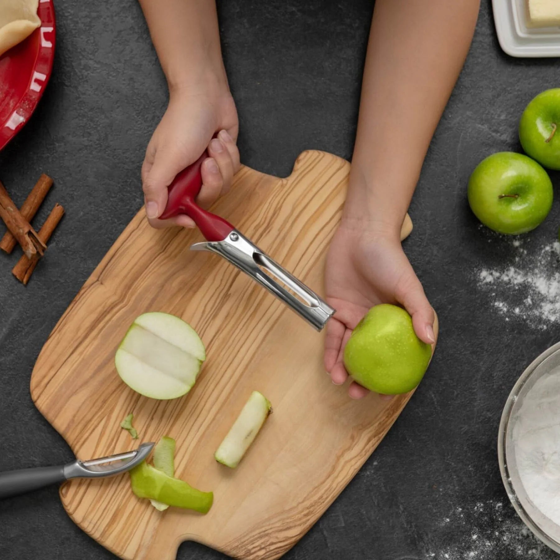 Vide-pomme Cuisipro - Cuisipro - Eplucheur et évideur - - La Guilde Culinaire