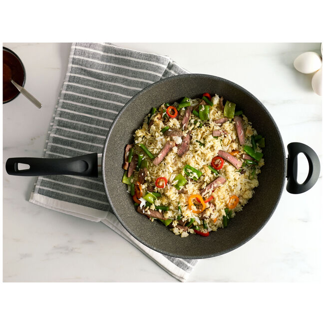 Wok antiadésif en granitium avec couvercle de 32 cm - Zwilling - Sauteuse - - La Guilde Culinaire