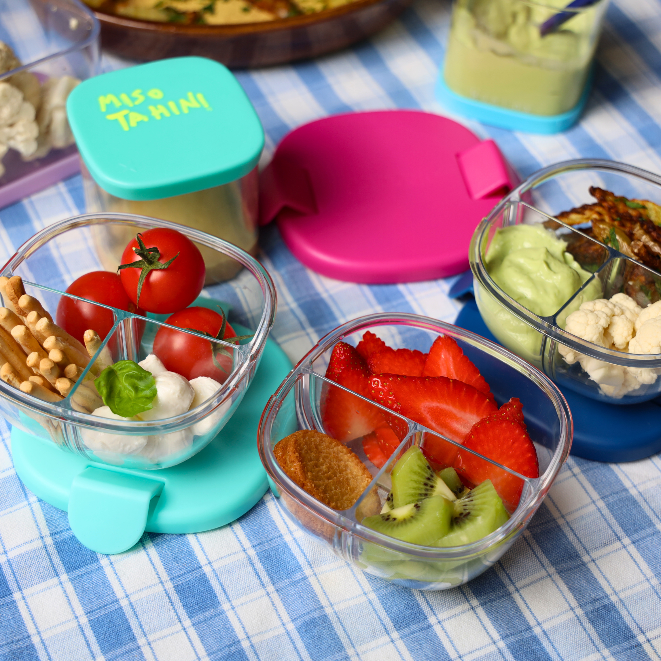 Bol à collations étanche avec 3 compartiments - Bleu marine - Yumbox - Boîte à repas - - La Guilde Culinaire