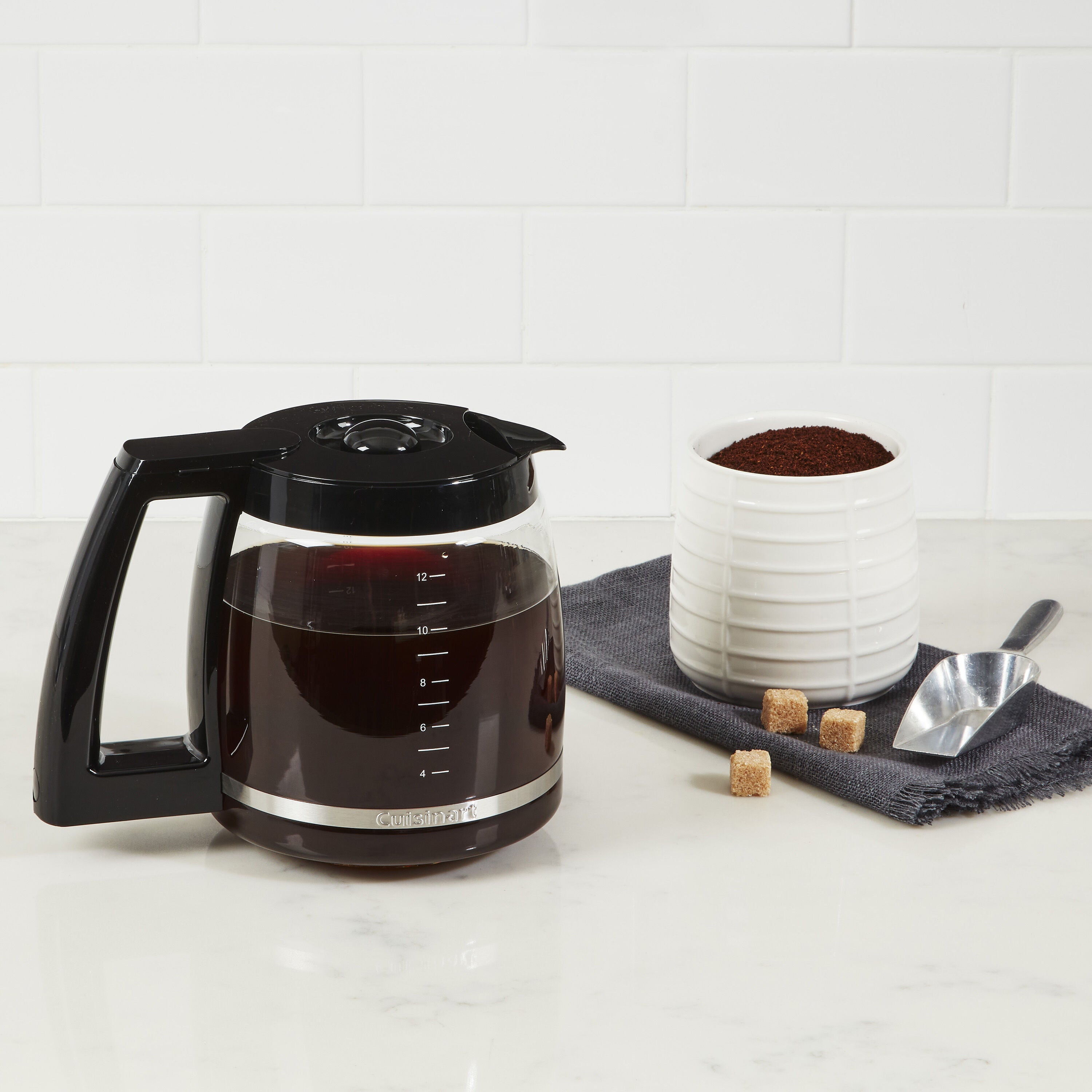Cafetière programmable de 12 tasses Brew Central - Cuisinart - Cafetière - - La Guilde Culinaire