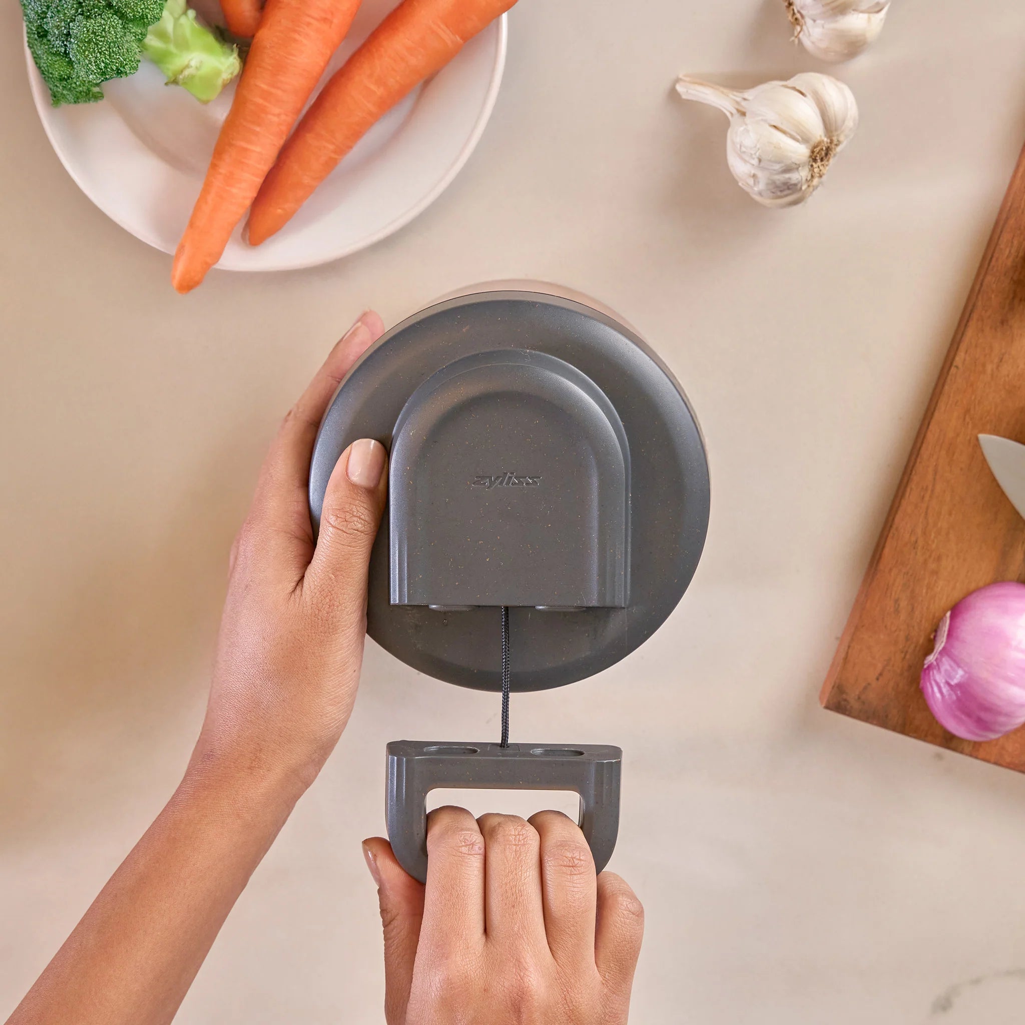 Hachoir manuel Easy Pull - Zyliss - Broyeur et hachoir - - La Guilde Culinaire