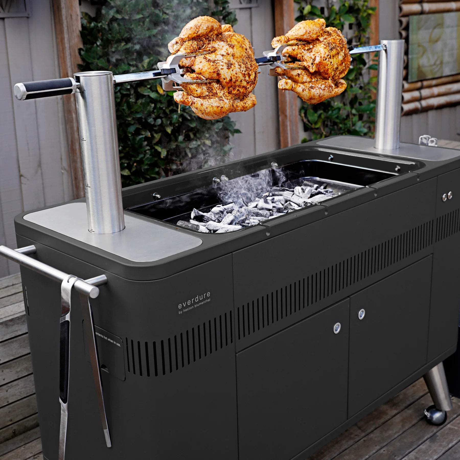BBQ au charbon de bois HUB - Everdure - Everdure - BBQ - - La Guilde Culinaire
