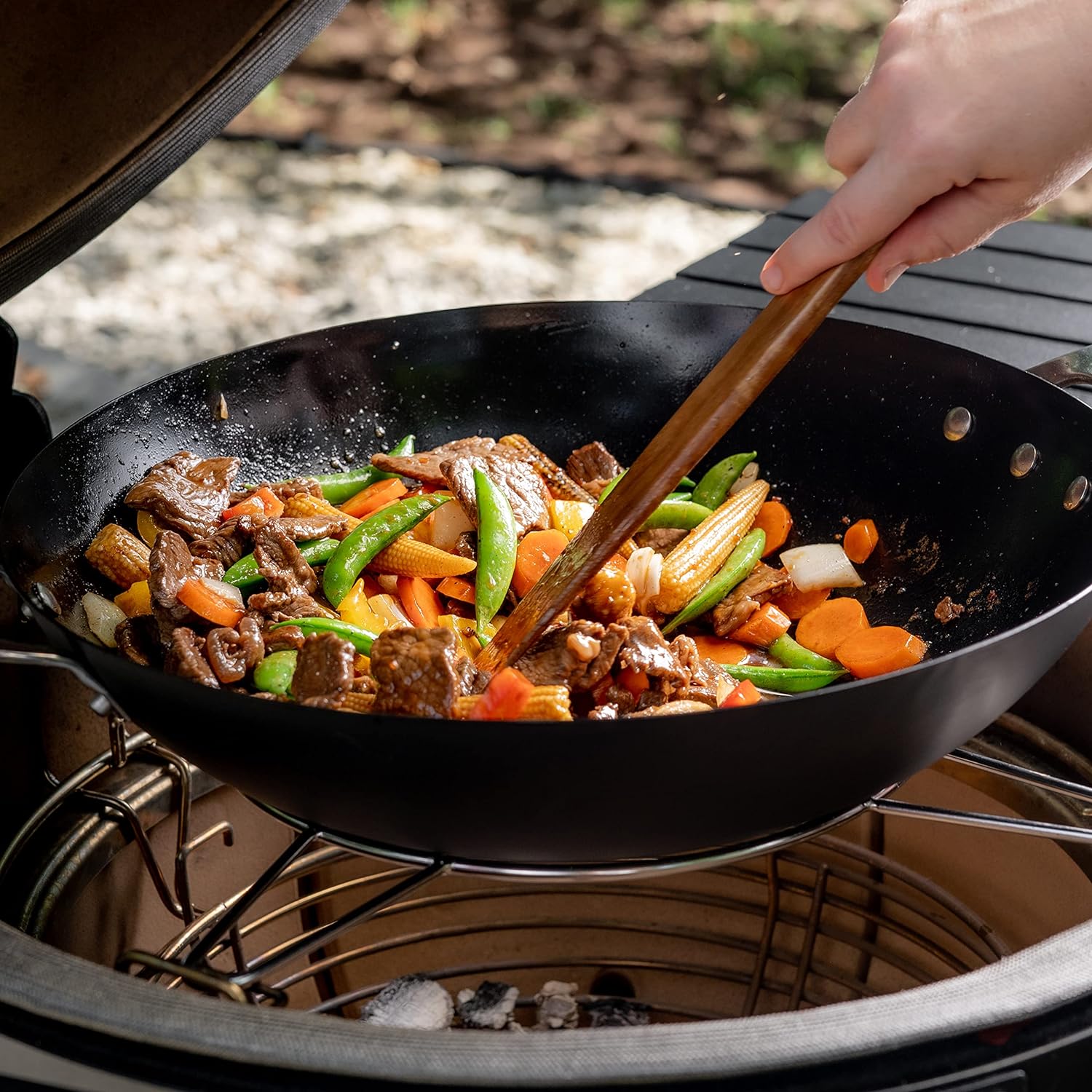 Wok en acier ordinaire Karbon Steel - KamadoJoe    - Kamado Joe - Wok -  - La Guilde Culinaire