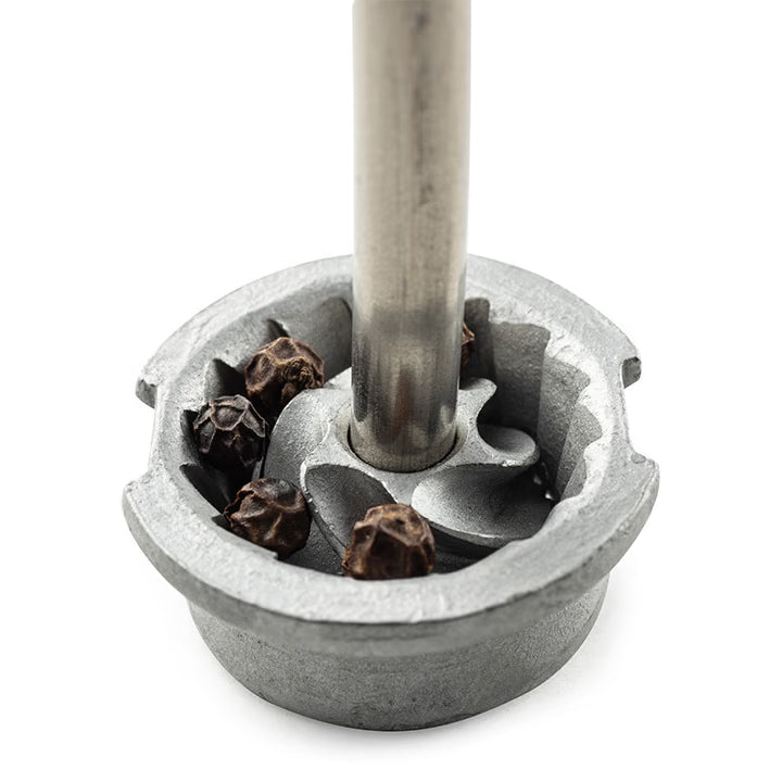 Moulin à poivre manuel en fonte bleu 8 cm - 3 po - Peugeot - Moulin à poivre - - La Guilde Culinaire