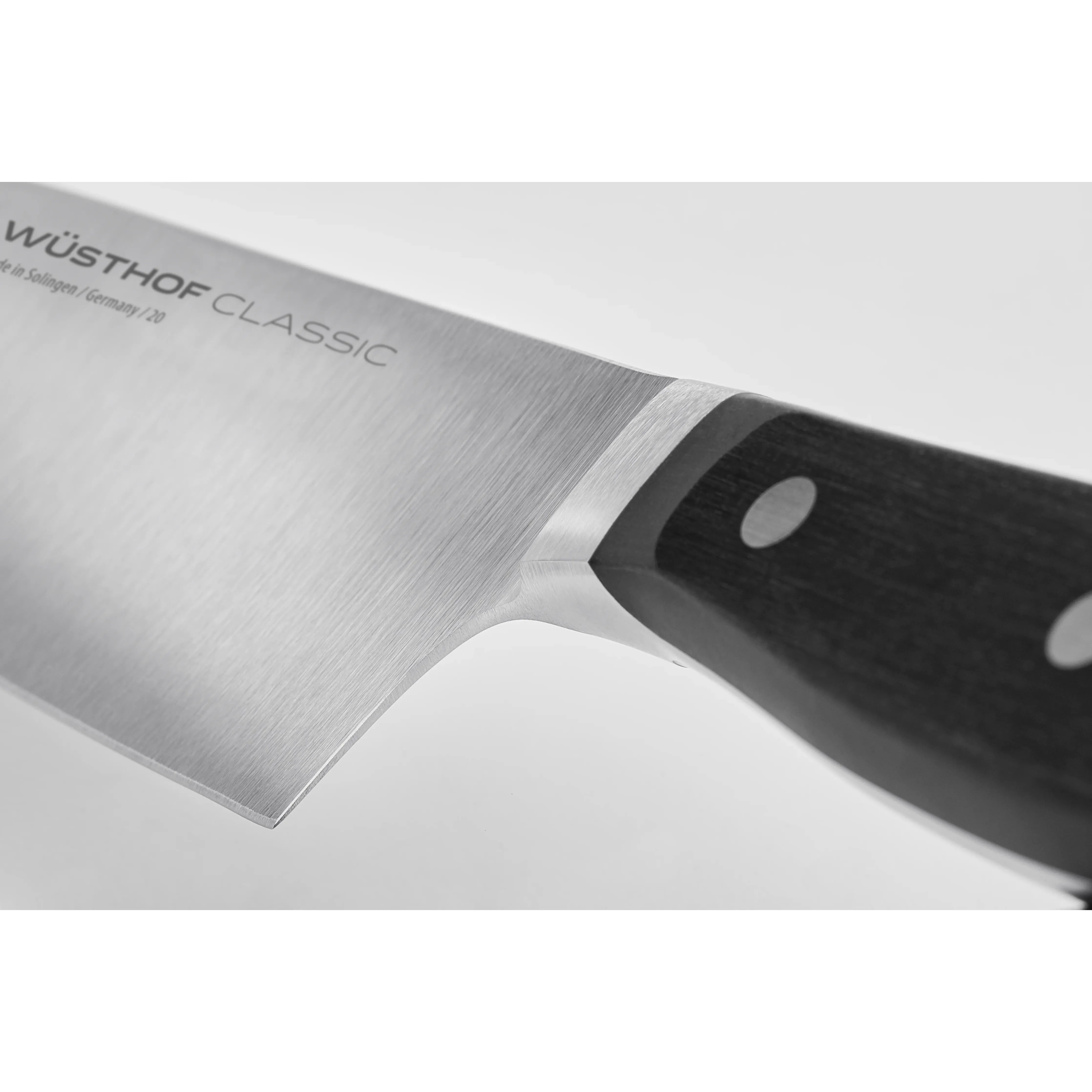 Couteau utilitaire asiatique classique 12 cm / 4 1/2 pouces - Classic - Wüsthof - Couteau de Chef - - La Guilde Culinaire
