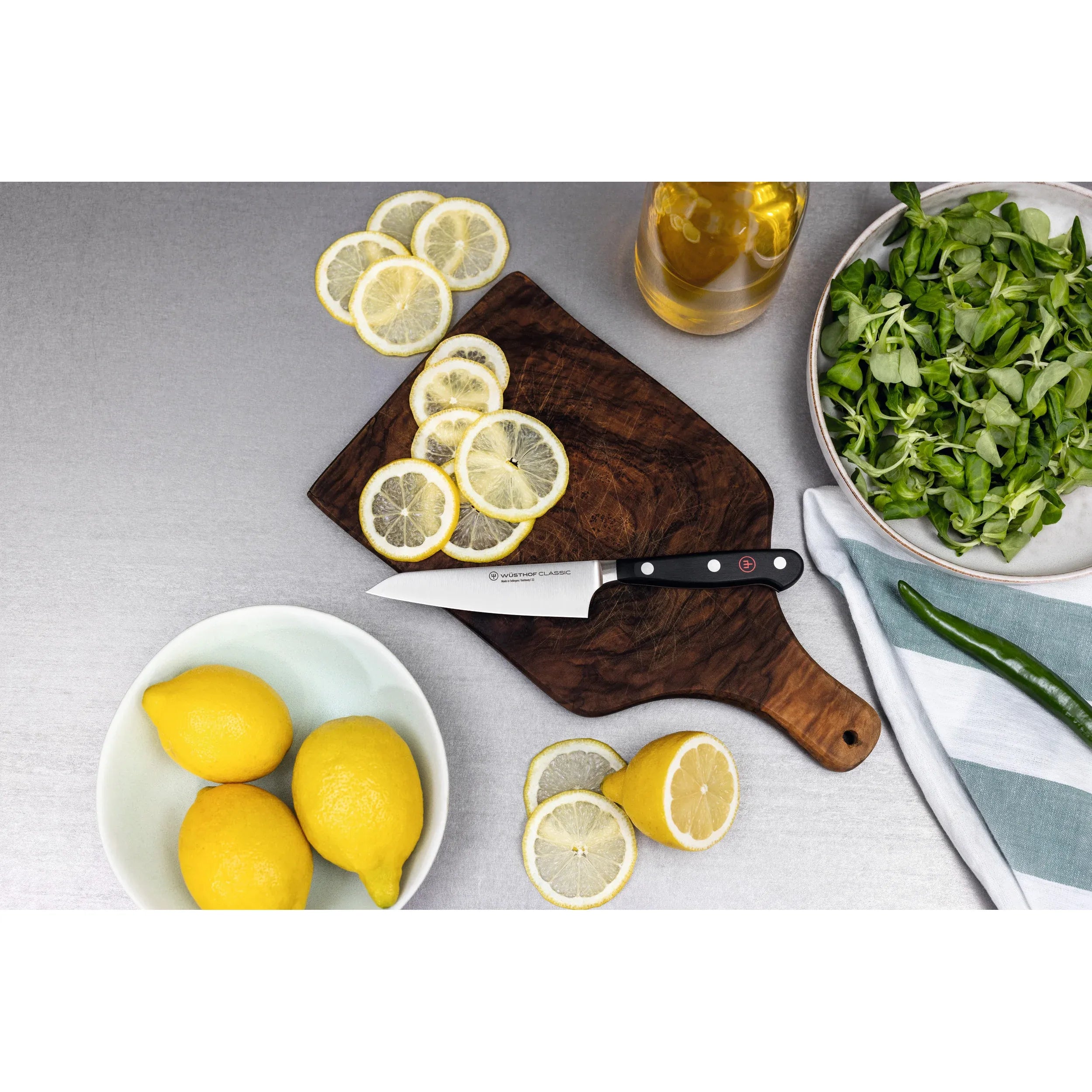 Couteau utilitaire asiatique classique 12 cm / 4 1/2 pouces - Classic - Wüsthof - Couteau de Chef - - La Guilde Culinaire