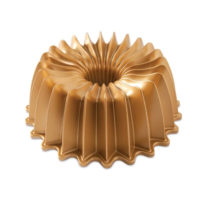 Moule à gâteau Bundt Brilliance Gold    - Nordic Ware - Moule à gâteaux -  - La Guilde Culinaire