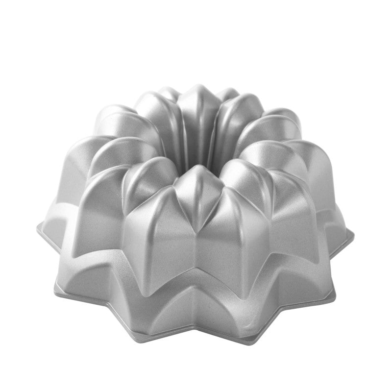 Moule à gâteau Bundt Etoile Silver    - Nordic Ware - Moule à gâteaux -  - La Guilde Culinaire