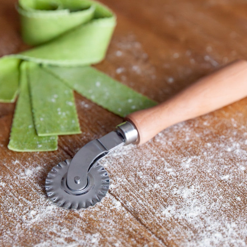 Roulette cannelée Classic - Marcato Design - Roulette à pâtes - - La Guilde Culinaire