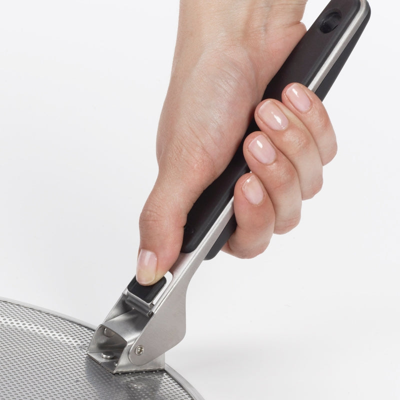 Couvercle anti-éclaboussure    - OXO - Accessoire -  - La Guilde Culinaire