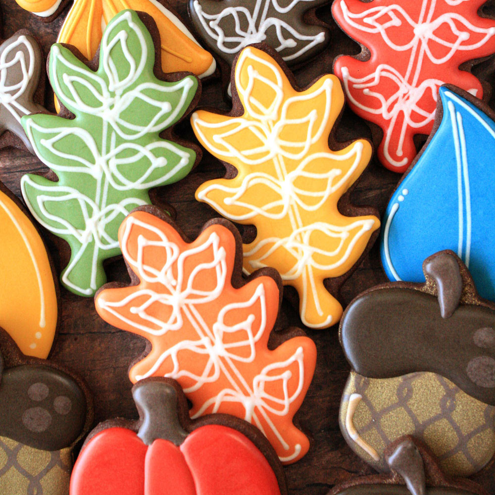 Emporte-pièce Feuille de chêne 4 1/8" x 2 5/8"    - Ann Clark Cookie Cutters - Emporte-pièce -  - La Guilde Culinaire