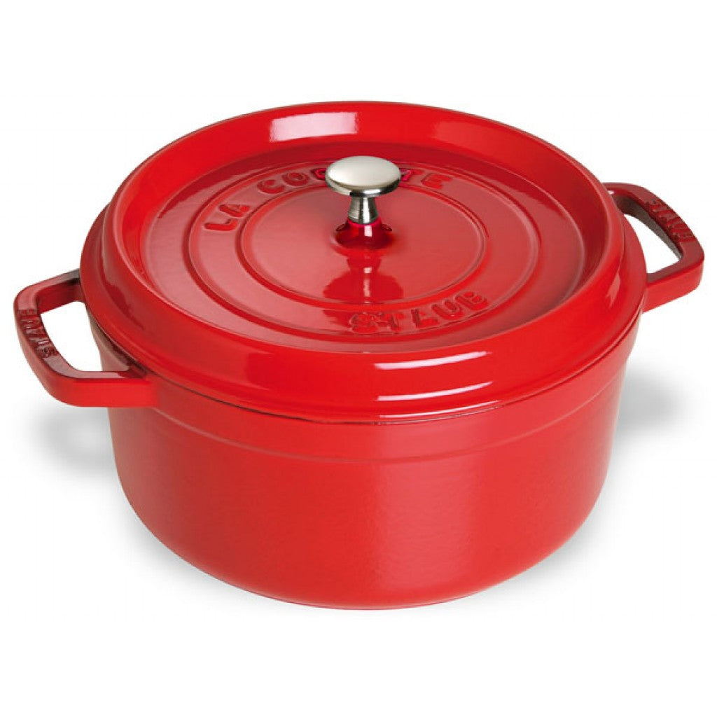 Cocotte ronde en fonte de 8,4 L, 30cm / 11.75" Cerise - Staub - Cocotte - 40509-861 / 1004228 / 1033390 - La Guilde Culinaire
