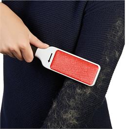Brosse à charpies pour vêtements FurLifter    - OXO - Brosse de nettoyage -  - La Guilde Culinaire