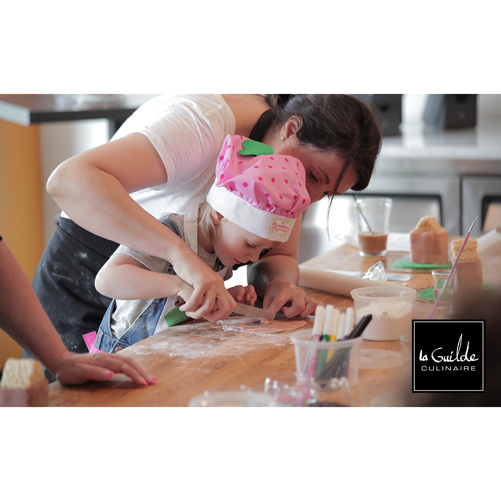 PARENT-ENFANT : DÉCORATION DE GÂTEAUX "LE MINION"    - La Guilde Culinaire - Cours - Cours de cuisine -  - La Guilde Culinaire