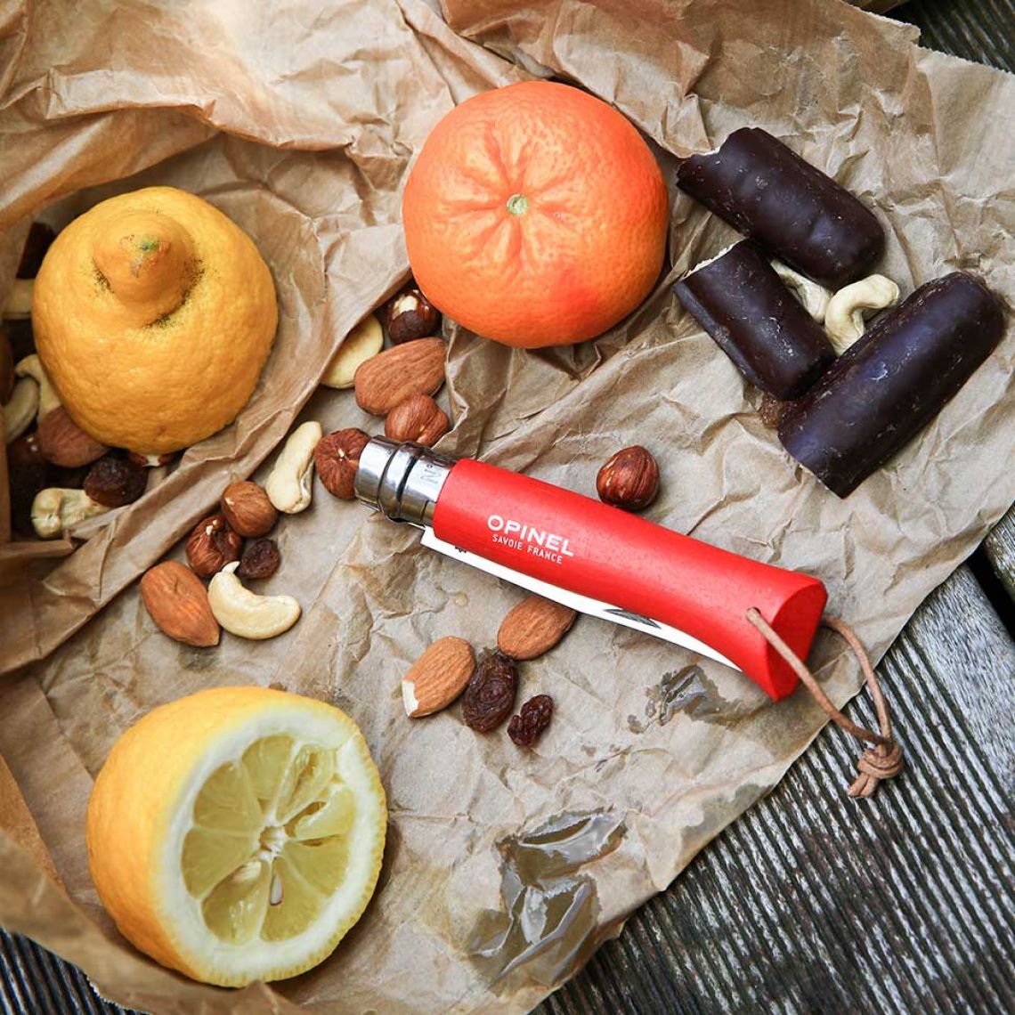 Opinel - N°08 Baroudeur Rouge    - Opinel - Couteau de poche -  - La Guilde Culinaire